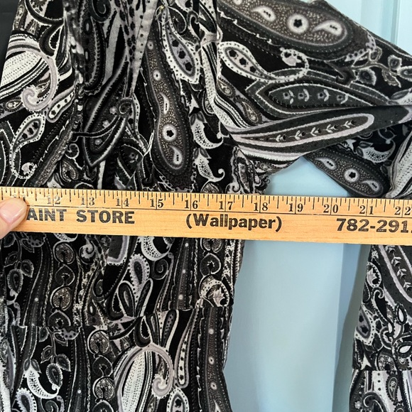 Gorgeous stretch velvet coat - Picture 6 of 7